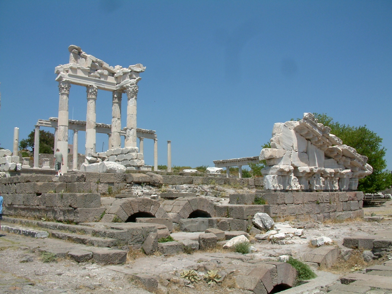Pergamon_Trajan_Temple